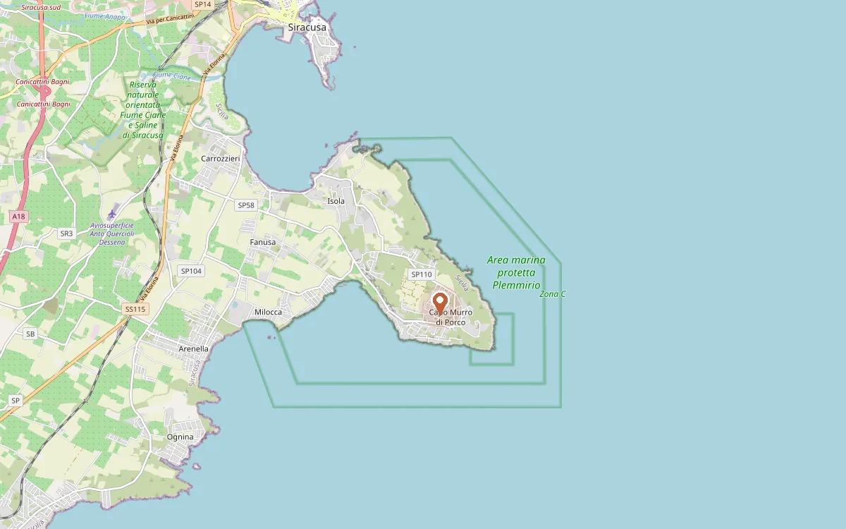 La villa a Capo Murro di Porco, dentro l'Area Marina Protetta del Plemmirio
